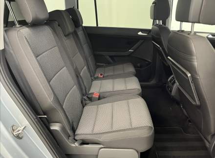 Volkswagen - Touran