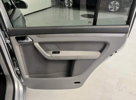Volkswagen - Touran