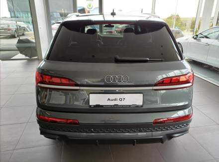 Audi - Q7