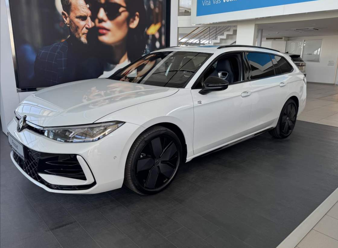 Volkswagen - Passat