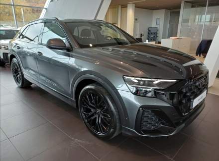 Audi - Q8