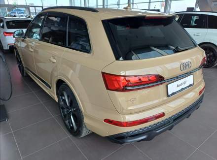 Audi - Q7