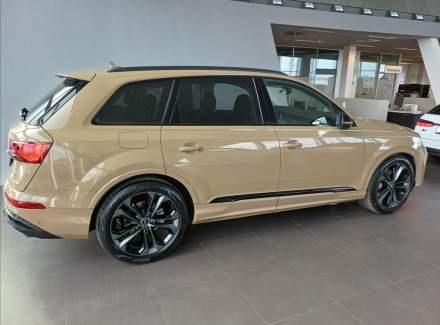 Audi - Q7