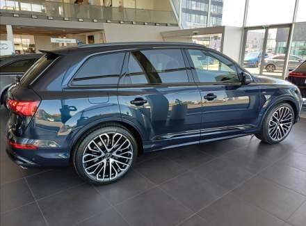 Audi - Q7