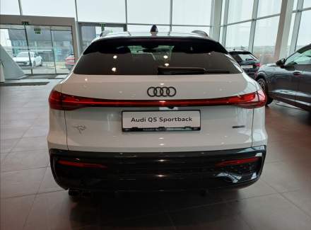 Audi - Q5