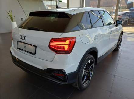 Audi - Q2
