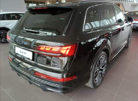 Audi - Q7