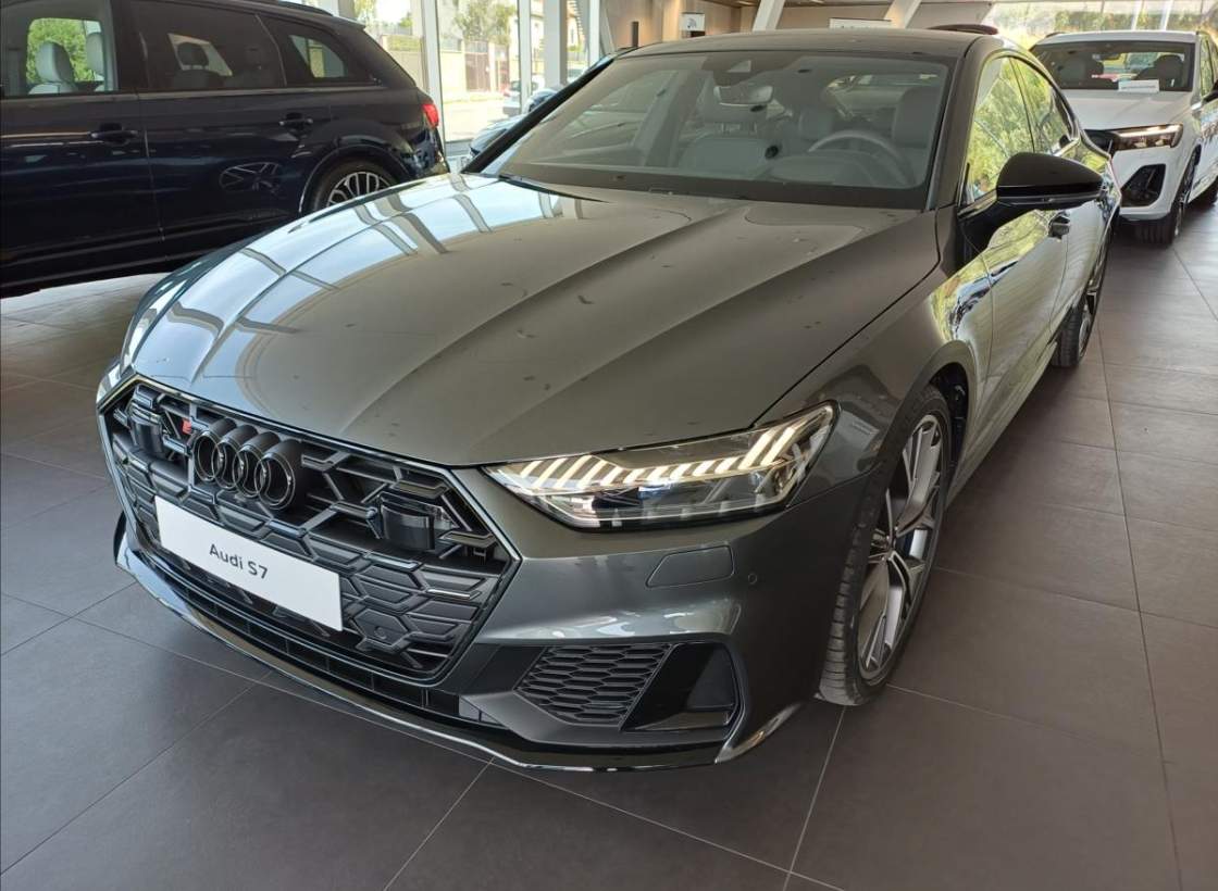 Audi - S7