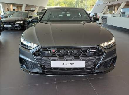 Audi - S7