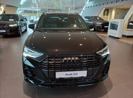 Audi - Q3