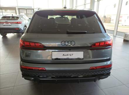 Audi - Q7