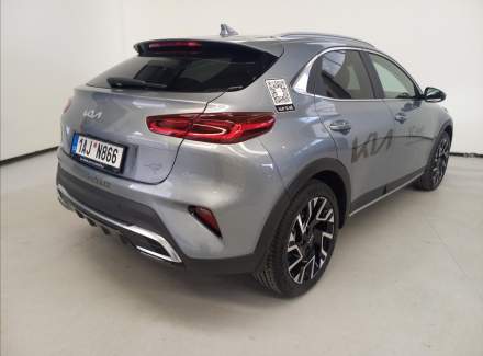 Kia - XCeed