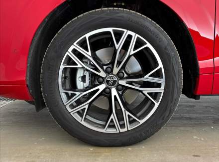 Audi - Q3