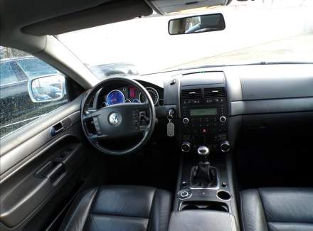 Volkswagen - Touareg