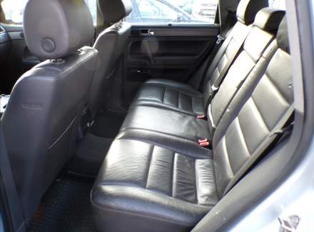 Volkswagen - Touareg