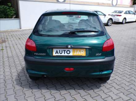 Peugeot - 206