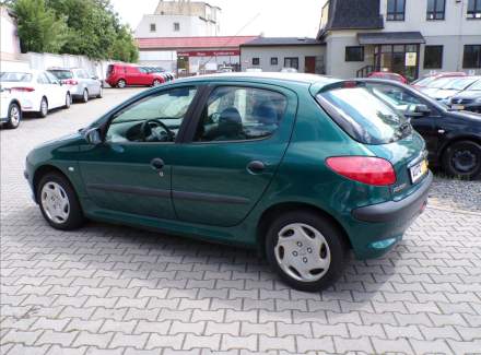 Peugeot - 206