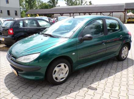 Peugeot - 206