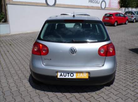 Volkswagen - Golf