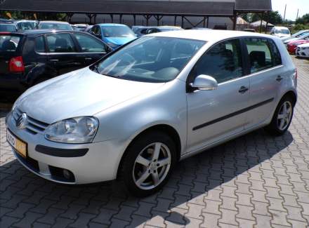 Volkswagen - Golf