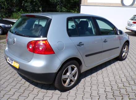 Volkswagen - Golf