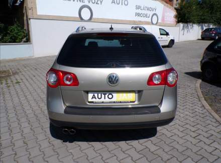 Volkswagen - Passat