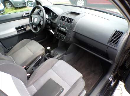 Volkswagen - Polo