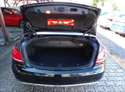 Mercedes-Benz - E-class