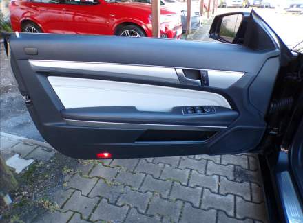 Mercedes-Benz - E-class