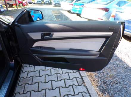 Mercedes-Benz - E-class