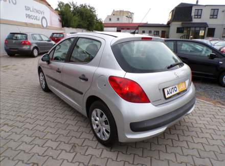 Peugeot - 207