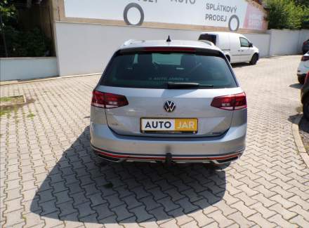 Volkswagen - Passat