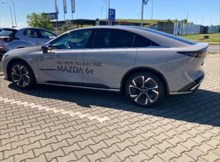 Mazda - 6e