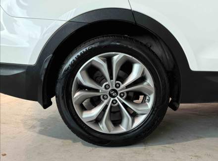 Hyundai - Santa FE