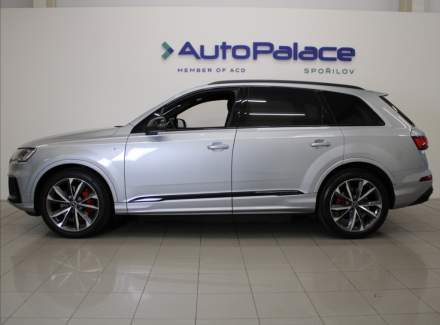Audi - Q7