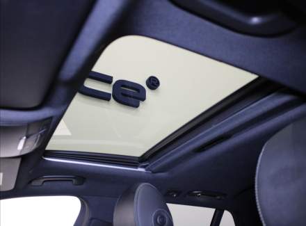 Mercedes-Benz - E-class