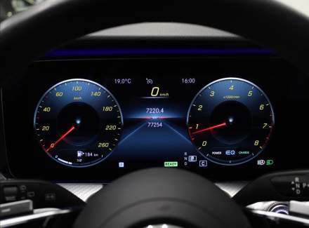 Mercedes-Benz - E-class