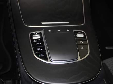 Mercedes-Benz - E-class