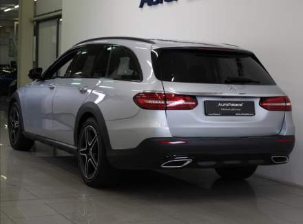 Mercedes-Benz - E-class