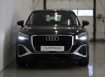 Audi - Q2
