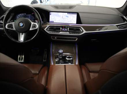 BMW - X7