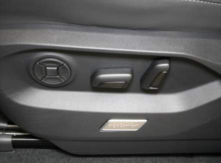 Volkswagen - Touareg