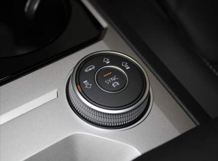 Volkswagen - Touareg