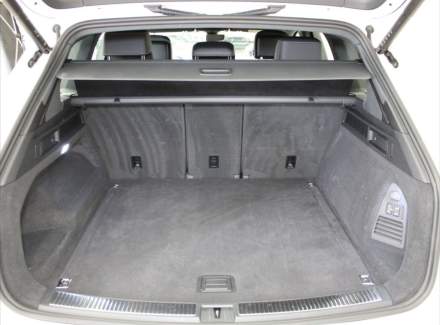 Volkswagen - Touareg