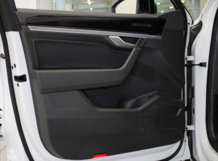 Volkswagen - Touareg