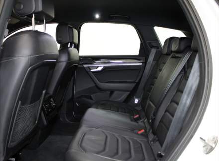 Volkswagen - Touareg