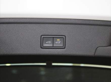 Volkswagen - Touareg