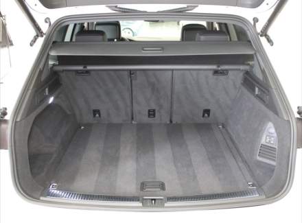 Volkswagen - Touareg