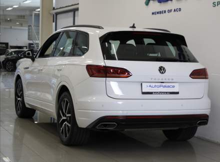 Volkswagen - Touareg