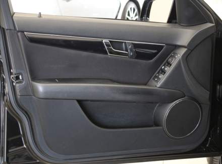 Mercedes-Benz - C-class